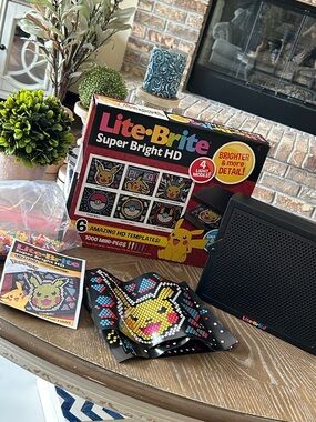 Pokémon Lite-Brite Super Bright HD Pikachu Pixel Art Set
